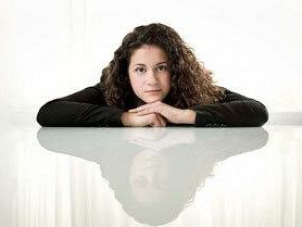 nuovi-singoli-per-l-artista-di-alcamo-paola-gruppuso