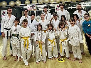 successo-della-bushido-karate-mazara-al-campionato-regionale-fik-sicilia-2025