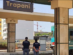 trapani/evaso-individuato-dalla-polizia-a-bordo-di-un-treno-in-provincia-di-trapani