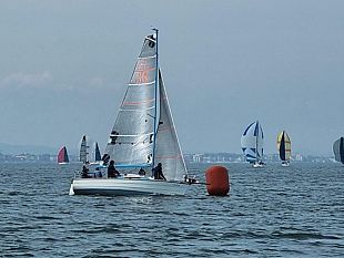 la-lega-navale-italiana-di-trapani-partecipa-alla-57-edizione-della-barcolana-di-trieste-con-la-barca-farr-farfallone