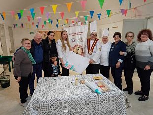 trapani-mani-in-pasta-per-gli-anziani-successo-dei-laboratori-di-cucina-nei-centri-territoriali