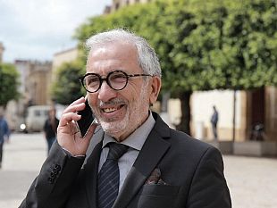 il-sindaco-alfano-mischia-le-carte-caradonna-torna-alla-polizia-municipaledi-como-alle-finanze-e-novita-in-tutte-le-direzioni