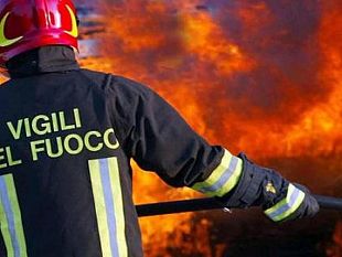 marsala-incendio-distrugge-lido-zelig