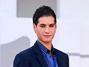 giancarlo-commare-premiato-a-venezia-come-miglior-attore-rivelazione