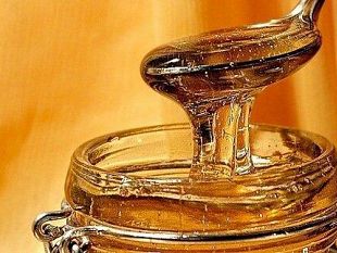 duro-colpo-per-gli-apicoltori-siciliani-miele-invenduto-e-sofisticazioni