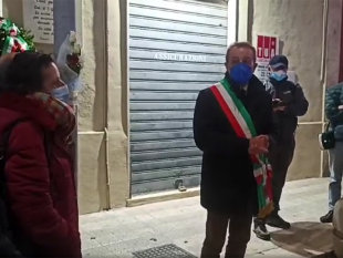 cerimonia-in-memoria-di-nino-via