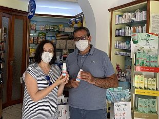 la-farmacia-gagliano-dona-dpi-alla-ld-comm-per-il-teatro-franchi-ingrassia