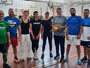 alunni-e-docenti-si-sfidano-sui-campi-da-gioco