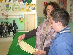 l-alunno-danilo-ambrogio-riceve-la-borsa-di-studio-baldo-bonsignore