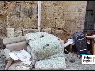 video-mazara-degrado-ed-incivilta-nei-pressi-della-chiesa-di-san-francesco