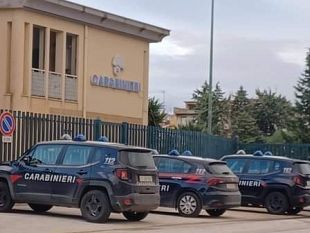 malamovida-i-carabinieri-arrestano-9-giovani-per-rissa-aggravata-e-porto-illegale-di-armi