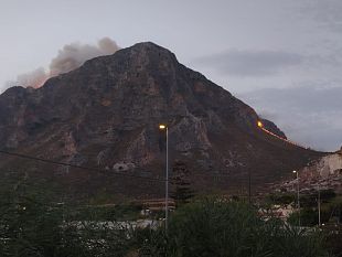 incendi-nel-trapanese-attivate-tutte-le-squadre-disponibili-e-decine-di-volontari