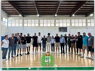 oggi-ospiti-nel-nostro-palazzetto-comunale-una-rappresentanza-del-trapani-shark