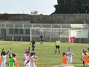 folgore-un-dubbio-rigore-ed-un-gol-nellover-time-e-lo-sciacca-strappa-un-punto