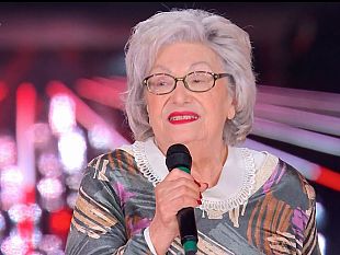 erice-77-anni-e-una-voce-doro-maria-conquista-i-giudici-di-the-voice