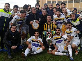 video-il-mazara-vince-la-coppa-italia-di-eccellenza-interviste-a-mister-napoli-al-pres-abbagnato-ed-al-cap-erbini