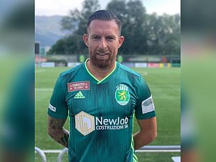 claudio-lamia-lascia-il-dattilo-giochera-in-svizzera