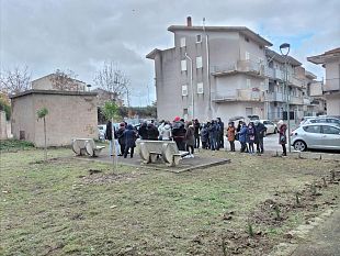 cittadini-adottano-e-ripuliscono-una-piazza-nel-nuovo-centro-di-salemi