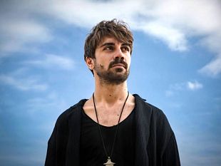 musica-al-teatro-ariston-alessio-bondi-con-maharia-tour