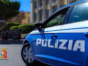 trapani/trapani-due-poliziotti-salvano-una-turista-francese