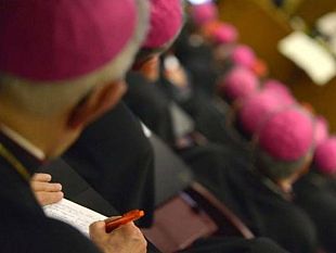 disposizioni-per-i-funerali-la-nota-della-cei