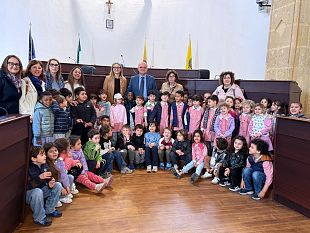 mazara-gli-alunni-dellic-borsellino-ajello-visitano-il-consiglio-comunale-e-i-musei-cittadini