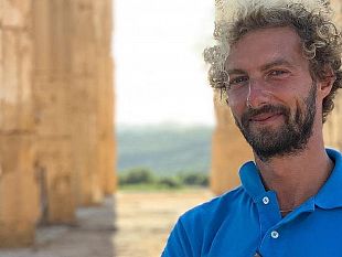 castelvetrano/alessandro-davenia-incantato-dal-parco-archeologico-di-selinunte