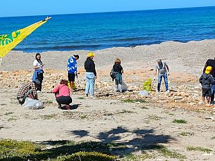 custonaci-giornata-ecologica-nella-spiaggia-di-cala-bukuto