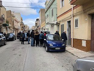 video-ritrovati-i-corpi-senza-vita-di-un-marito-ed-una-moglie-in-via-de-gasperi