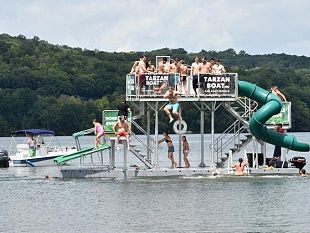 custonaci-torna-in-funzione-il-il-tarzan-boat-il-piccolo-acquafan-di-baia-cornino