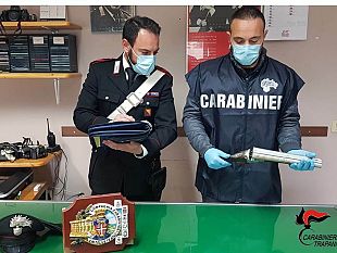 castelvetrano-omicidio-favoroso-rinvenuti-dai-carabinieri-due-fucili-a-canne-mozze