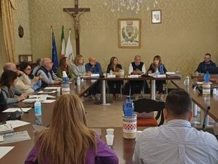 erice-approvata-dal-consiglio-comunale-la-variazione-di-bilancio-per-il-potenziamento-del-servizio-asacom