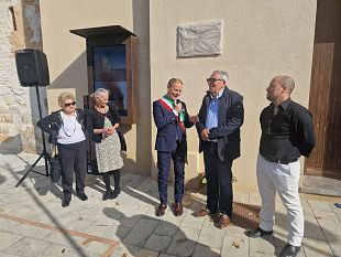 mazara-questa-mattina-la-cerimonia-di-scopertura-della-targa-commemorativa-a-michele-argentino