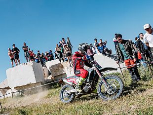 custonaci-riscrive-la-storia-dellenduro-il-mondiale-dei-record-tra-sport-e-sostenibilita