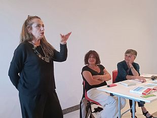 favignana-grande-partecipazione-allincontro-con-la-scrittrice-evelina-santangelo