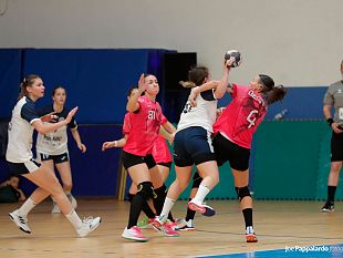 lhandball-erice-vince-in-european-cup-e-supera-isola-26-19