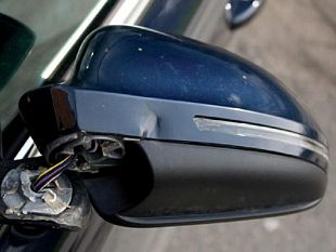 a-triscina-in-azione-la-banda-dello-specchietto