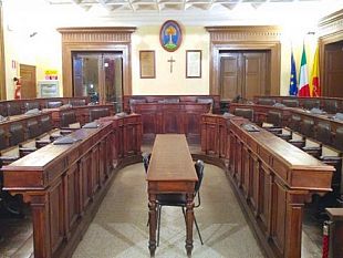 conferenza-dei-capigruppo-consiliari-emergenza-per-il-coronavirus-niente-panico-ma-tanta-prudenza