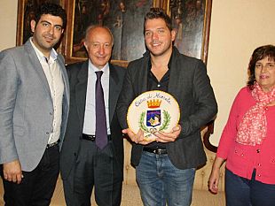 il-tenore-miguel-sanchez-moreno-innamorato-di-marsala-si-esibira-il-10-gennaio-al-teatro-sollima-per-i-classici-di-sempre