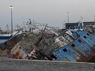 abbandono-e-degrado-dei-relitti-nel-porto-di-mazara-un-bel-biglietto-da-visita
