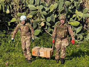 castellammare-operazione-congiunta-di-esercito-e-vvf-per-la-bonifica-di-un-ordigno