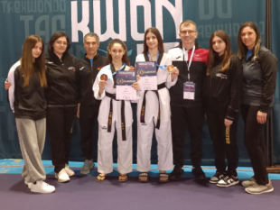 mazara-fighter-taekwondo-bronzo-per-erika-russo-e-ilary-quinci-ai-campionati-italiani-juniores-cinture-nere