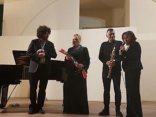 video-mocata-bongiovanni-e-zalambani-incantano-il-garibaldi-con-sur