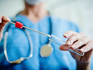 mazara-screening-epidemiologico-covid-19-per-operatori-degli-esercizi-commerciali-e-i-cittadini-over-65