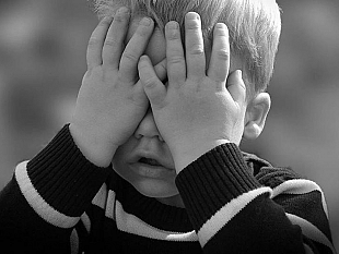 ultime-della-sera-se-la-guerra-e-quotidianita-la-tenerezza-e-lunica-soluzione