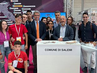 studenti-del-liceo-classico-e-del-tecnico-al-web-marketing-festival-di-rimini