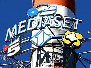 patto-del-nazareno-dopo-l-elezione-di-mattarella-l-attenzione-passa-a-mediaset