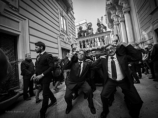 i-misteri-in-101-scatti-di-roberto-rubino-quando-la-fotografia-diventa-racconto