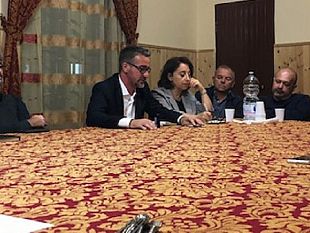 orgoglio-castelvetranese-incontra-lamministrazione-e-lazienda-che-si-occupera-della-raccolta-dei-rifiuti