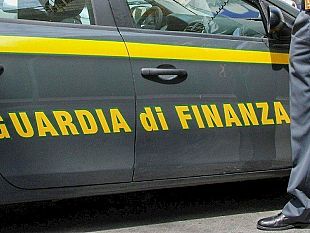 alcamo-sequestrati-in-un-negozio-cinese-oltre-700-giocattoli-non-sicuri-e-contraffatti